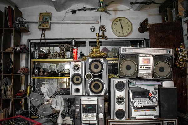 The Evolution of Audio Equipment: From Phonographs to Small Space Audio Enhancements